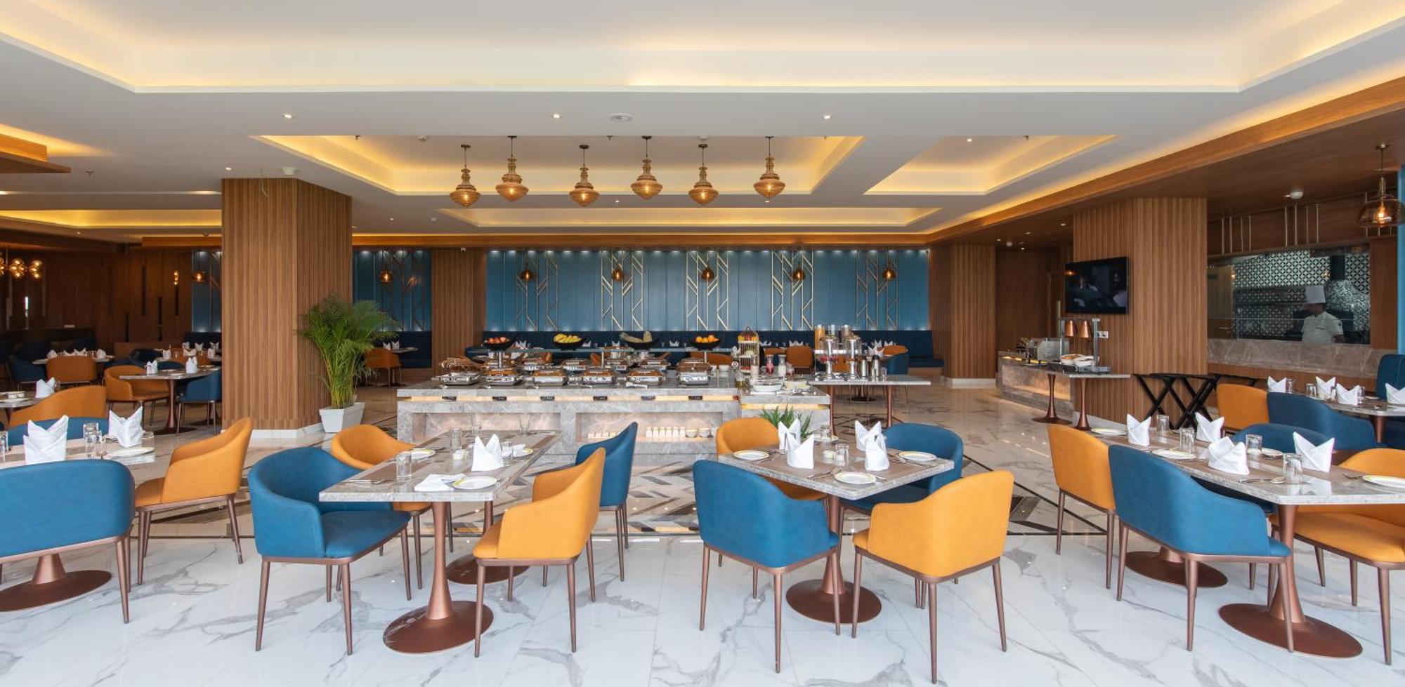 Hometel Alambagh Lucknow - A Sarovar Hotel Экстерьер фото